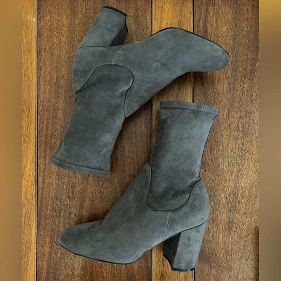 Halogen - Grey Suede Sock Booties - Size 8 - Picture 5 of 8